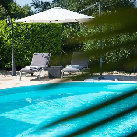 Domaine Des Pierres Blanches - D'hotes