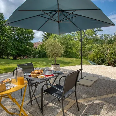 Bed & Breakfast Domaine Des Pierres Blanches - D'hotes