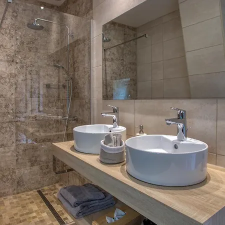 Hostcare - Domaine Des Pierres Blanches Holiday home