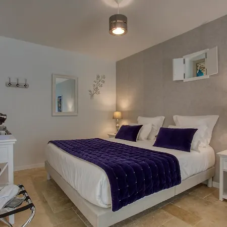 Domaine Des Pierres Blanches - D'hôtes 4* Carlux