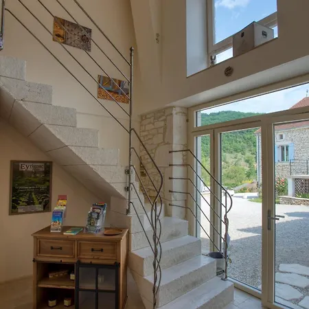 Holiday home Hostcare - Domaine Des Pierres Blanches