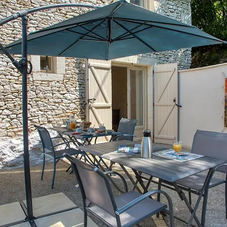 Hostcare - Domaine Des Pierres Blanches Holiday home *