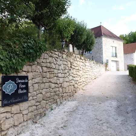 Domaine Des Pierres Blanches - D'hotes Bed & Breakfast *